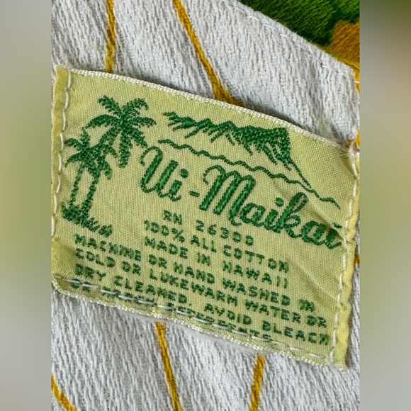 100% Cotton Vintage 1960s Ui-Maikai Flower Dress - Picture 5 of 10